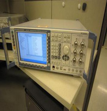 受知名智能手機(jī)制造商委托，出售12臺(tái)Rohde & Schwarz CMW500 無(wú)線通信測(cè)試儀【美國(guó)】  